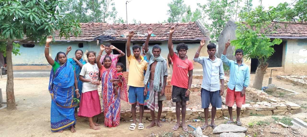 East Singhbhum News : सबरों से काम लेकर नहीं दी मजदूरी, विरोध