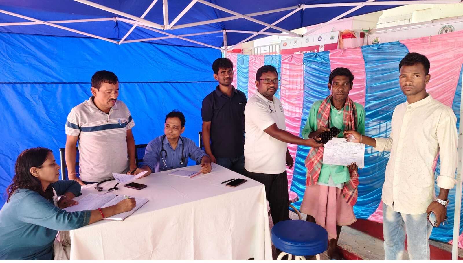 लोगों को दी गयी स्वास्थ्य संबंधी योजनाओं की जानकारी