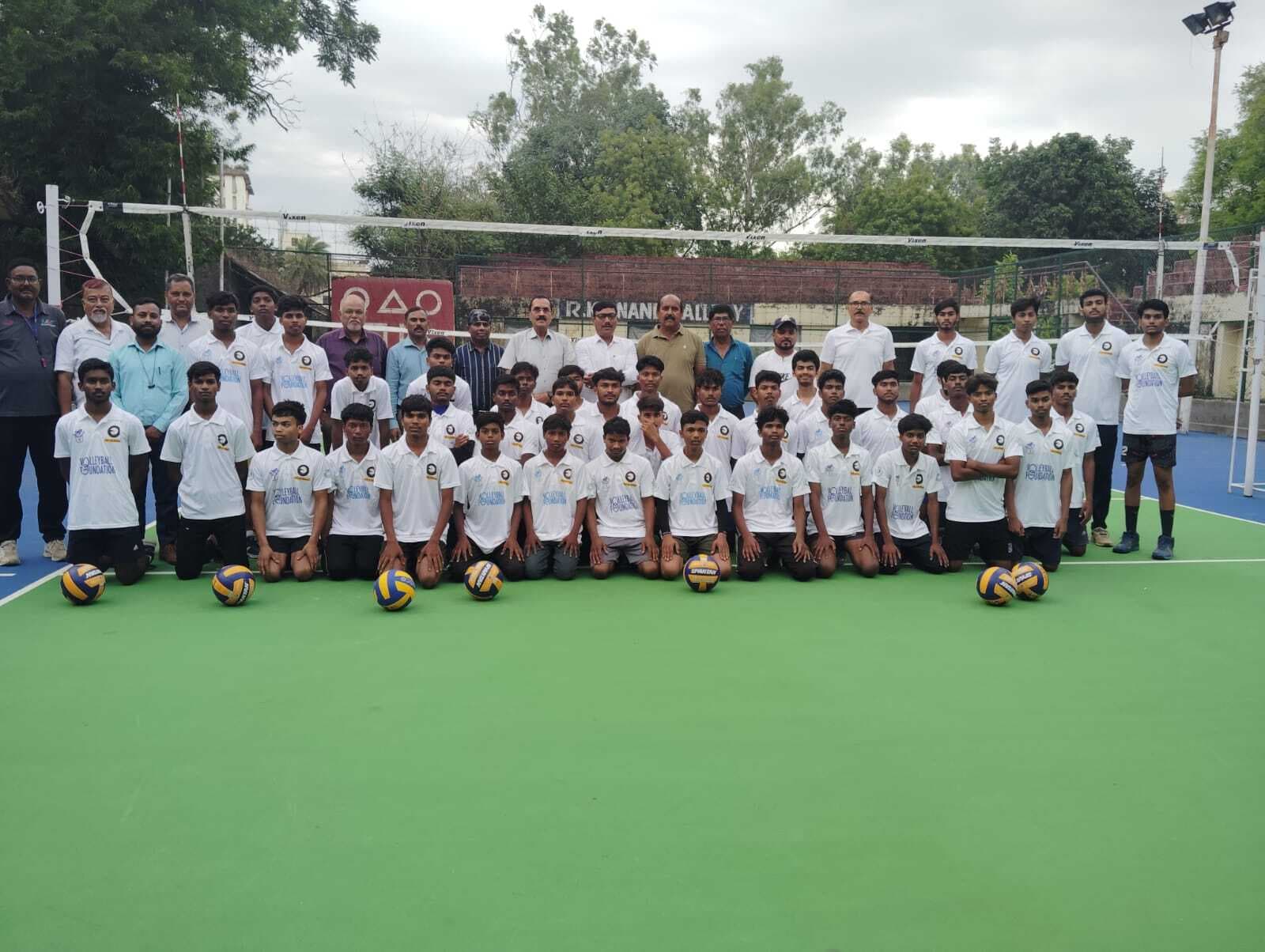 Vollyball : आर्ट ऑफ गिविंग का ग्रीष्णकालीन वॉलीबॉल प्रशिक्षण शिविर शुरू