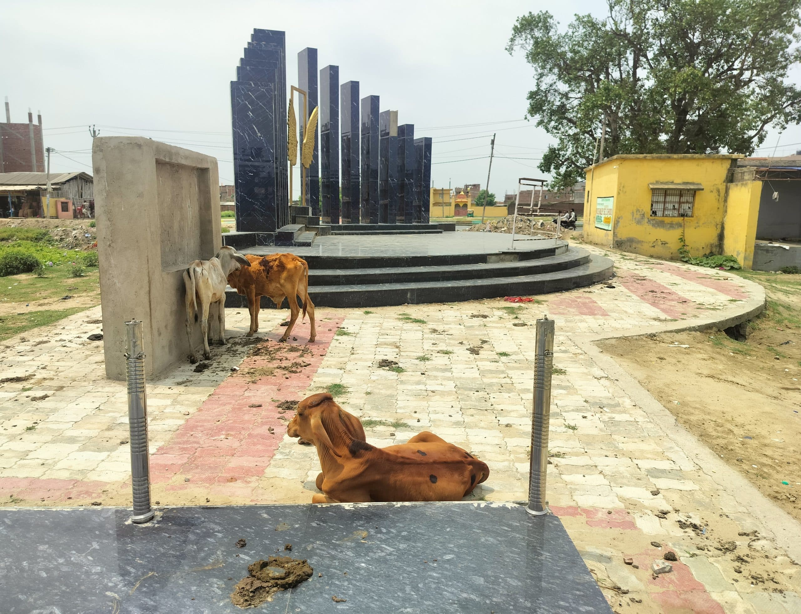 लाखों खर्च कर बना आई लव सिमरी बख्तियारपुर पॉइंट अब बदहाली का शिकार