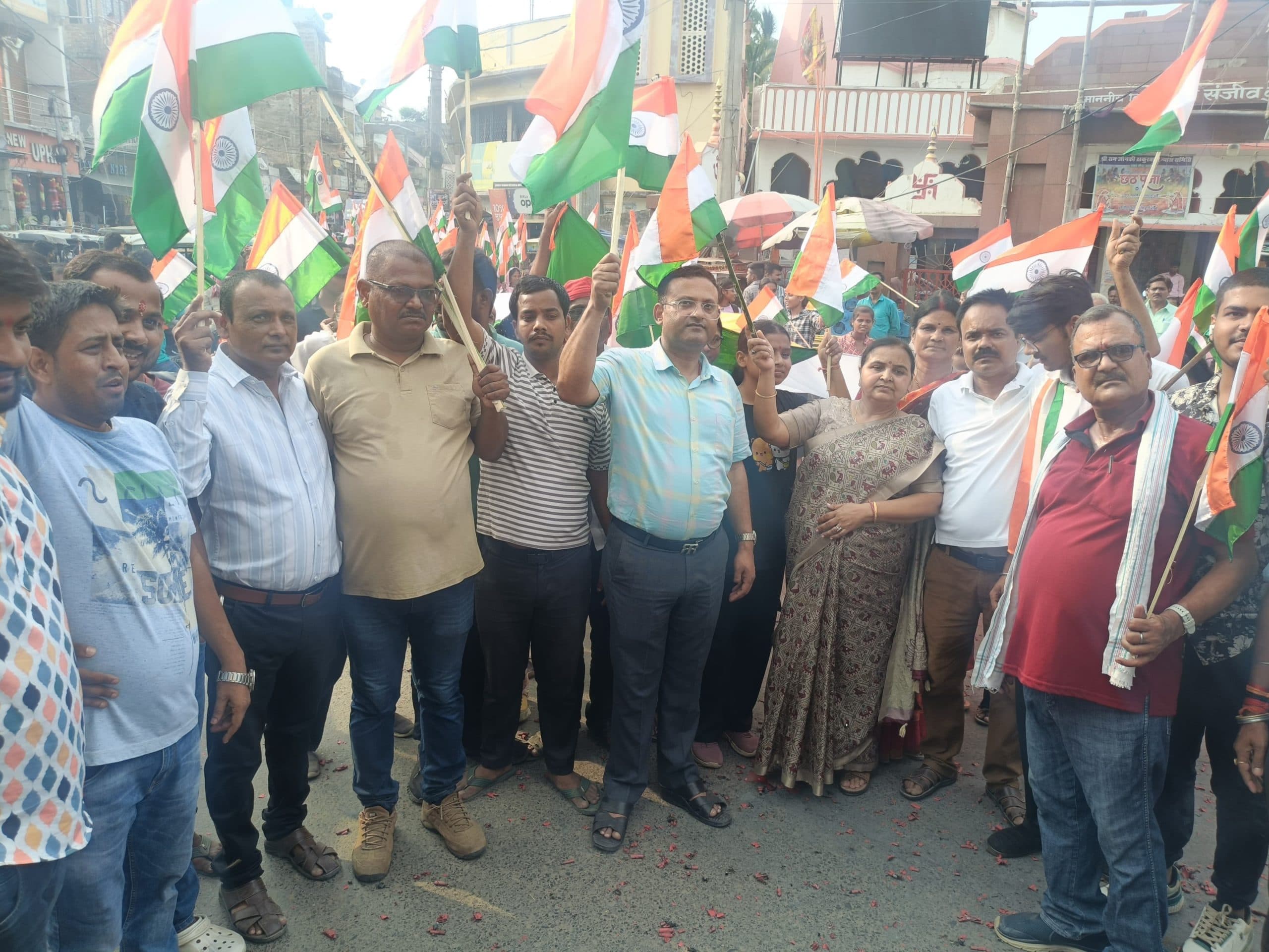 ऑपरेशन सिंदूर की सफलता पर भारतीय सेना के सम्मान में सर्वजन समाज ने निकाली तिरंगा यात्रा