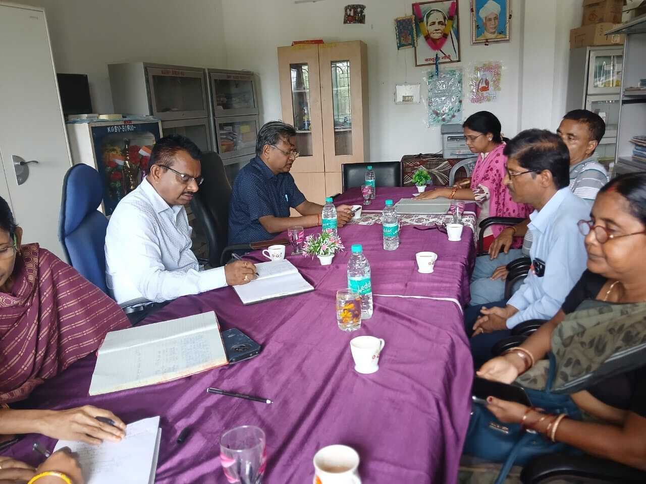 आवासीय विद्यालय चांदवासी और बंदरकोला में होगा शौचालय निर्माण