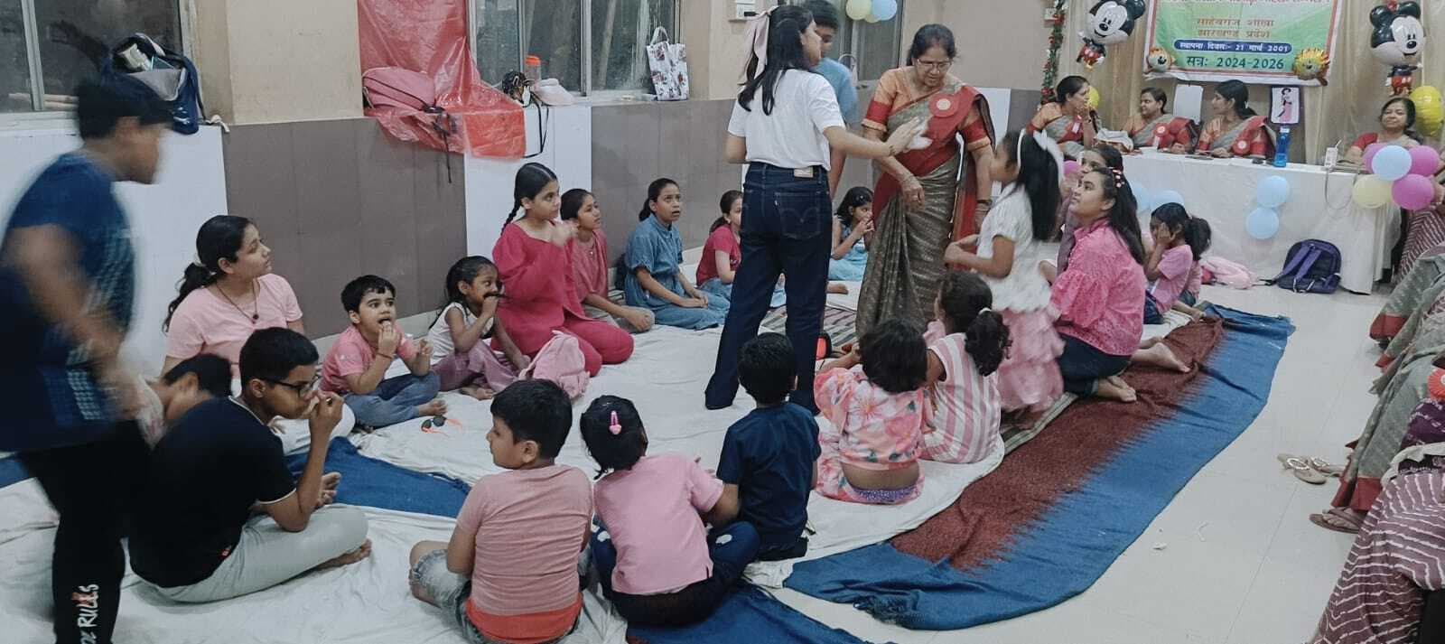 समर कैंप के तीसरे दिन बच्चों ने की योग व मौज मस्ती, किया पुरस्कृत