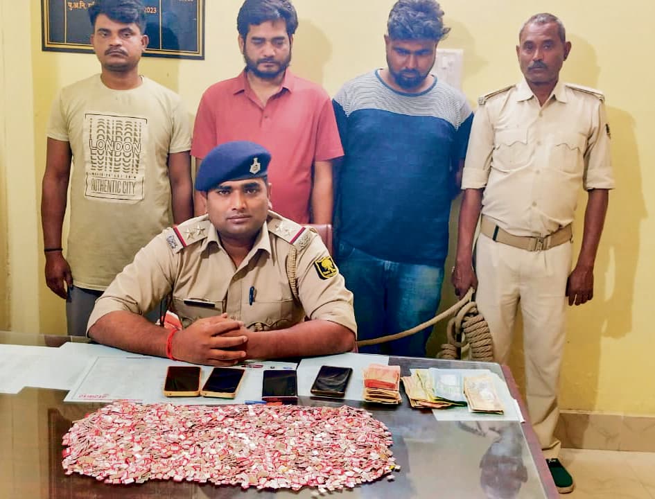 Gopalganj News : चार अप्रैल, 2024 को बरामद सिमकार्ड कांड की 13 माह बाद भी जांच अधूरी