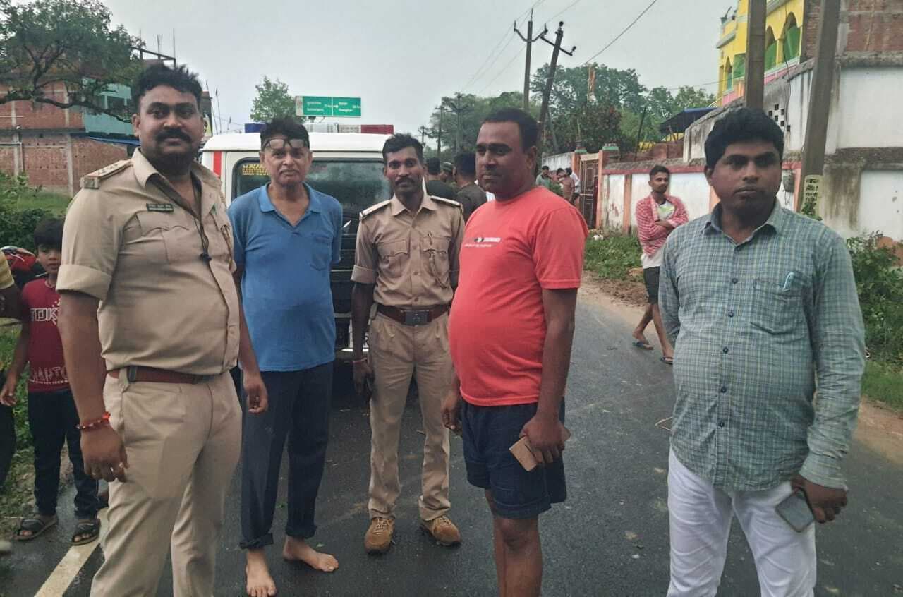 जमुआ मोड़ में ट्रक से कुचलकर वृद्ध महिला की हुई मौत, मचा कोहराम