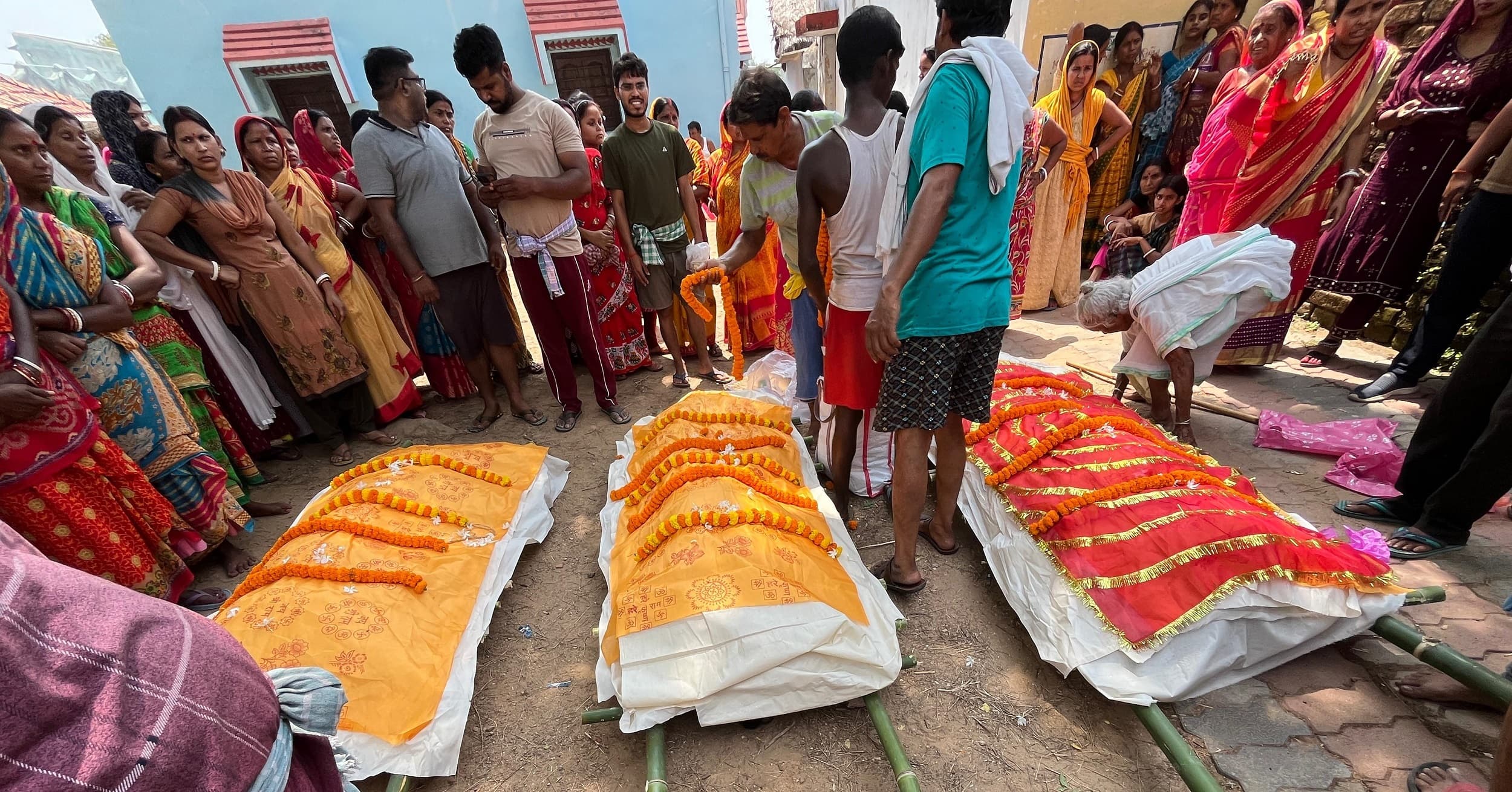 Bokaro News : एक साथ जली चार चिताएं, मची चीख पुकार