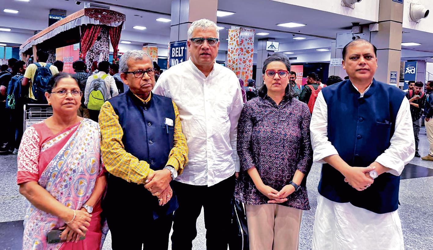 श्रीनगर पहुंचा तृणमूल का प्रतिनिधिमंडल