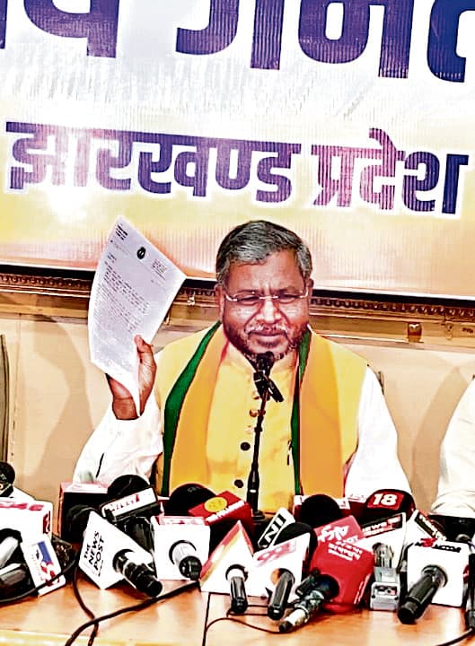 Political news : झारखंड में दिल्ली से भी बड़ा शराब घोटाला, सीबीआइ जांच हो : बाबूलाल