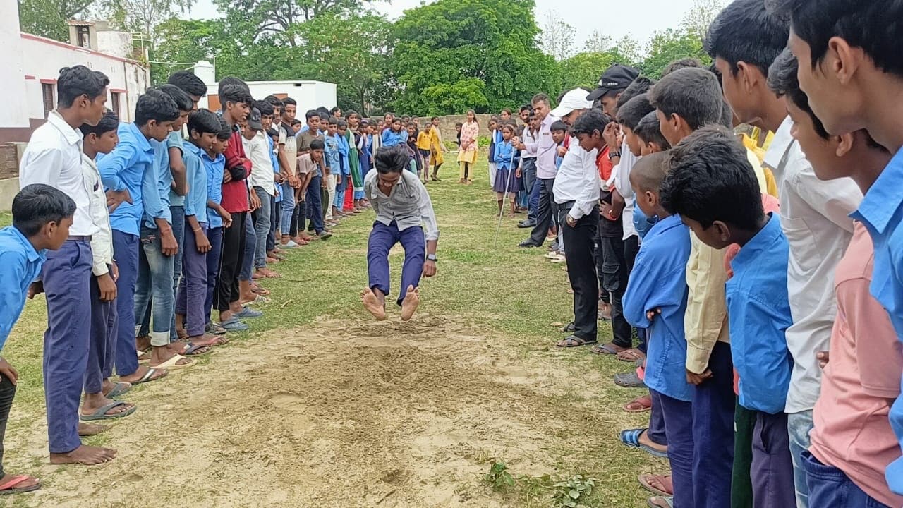 Motihari: अंडर-16 लंबी कूद में भास्कर को प्रथम व संदीप को द्वितीय स्थान