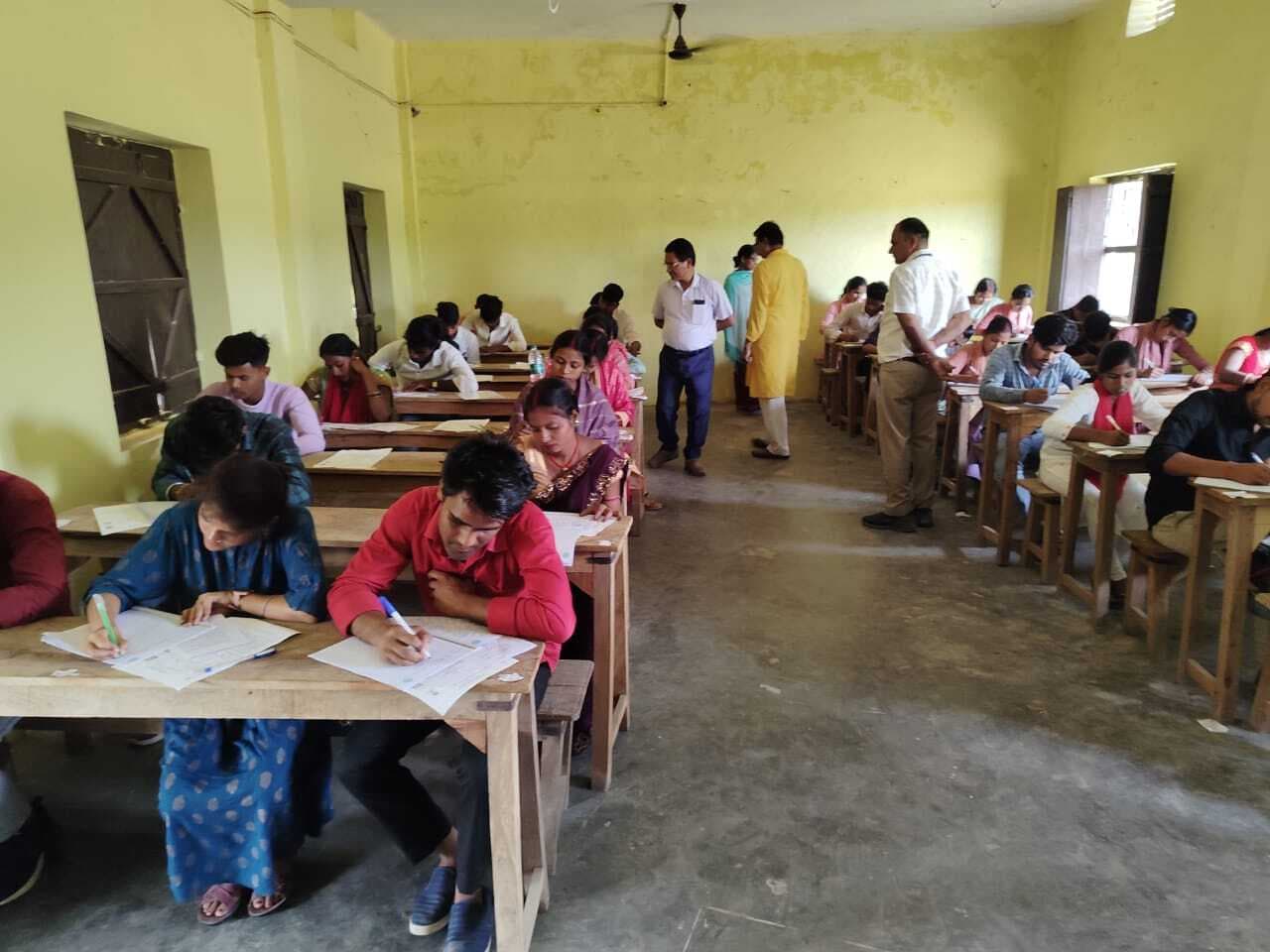 Samastipur News:पर्यवेक्षक ने किया भारद्वाज महाविद्यालय का निरीक्षण