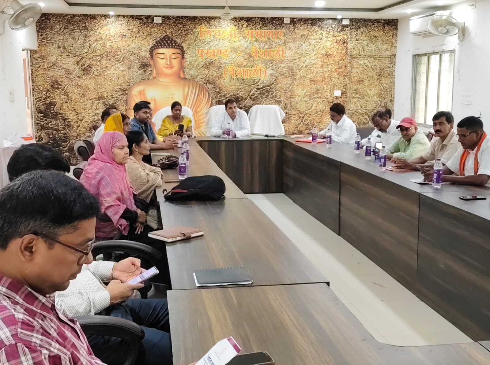 hajipur news. बीस सूत्री की बैठक में नहीं पहुंचे पदाधिकारी