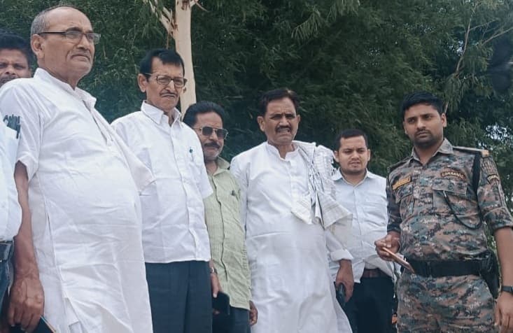कटाव निरोधी कार्य का विधायक ने लिया जायजा
