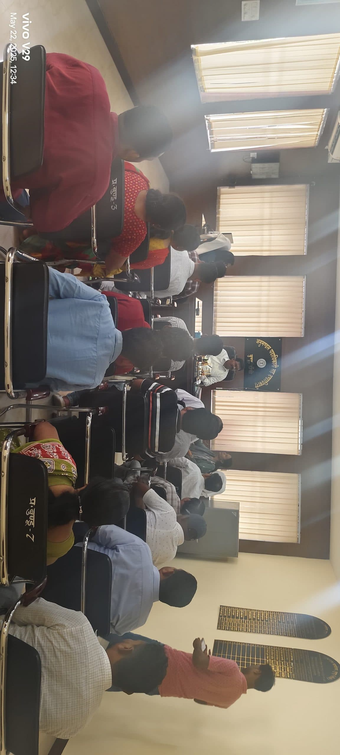 जनता से जुड़ी सेवाओं में पारदर्शिता और गति लायें पदाधिकारी : एसडीओ