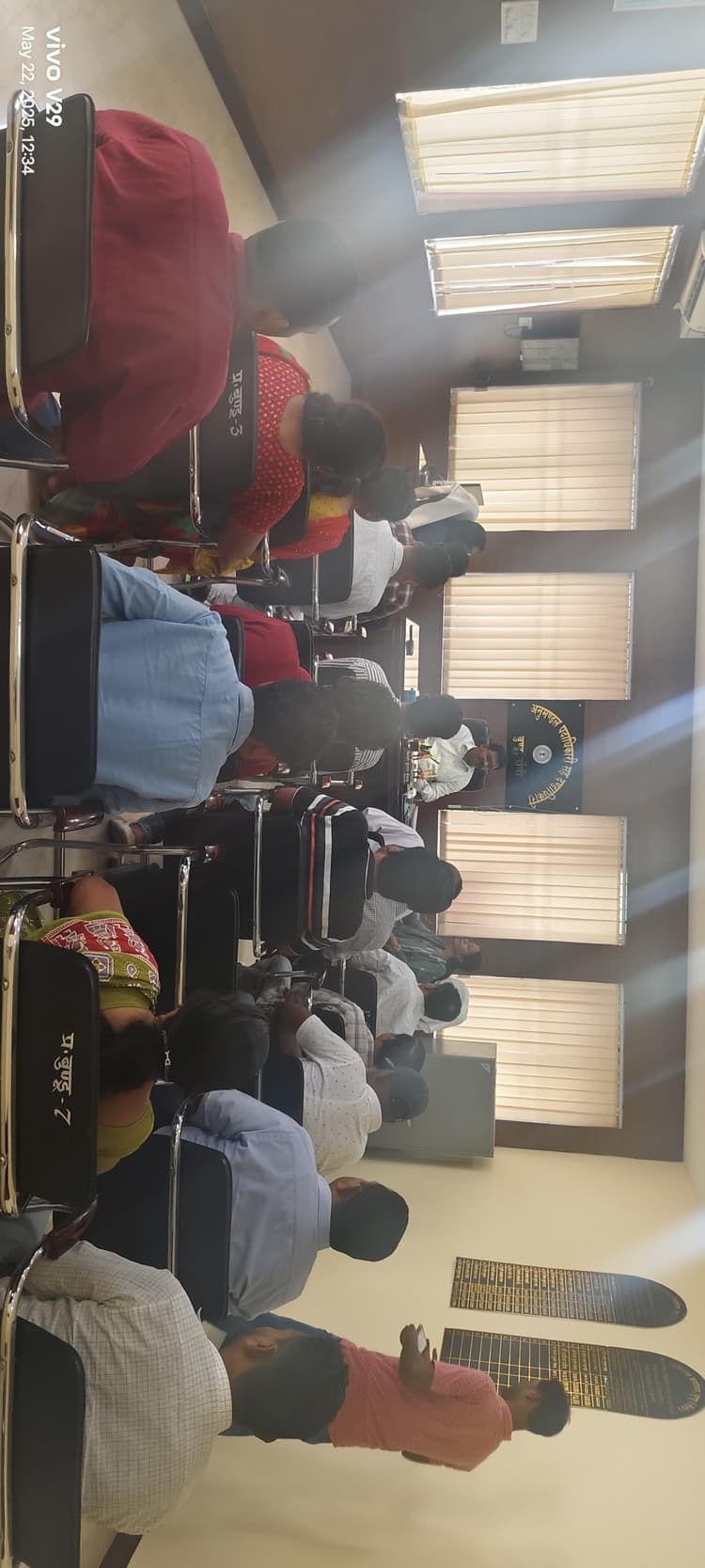 जनता से जुड़ी सेवाओं में पारदर्शिता और गति लायें पदाधिकारी : एसडीओ