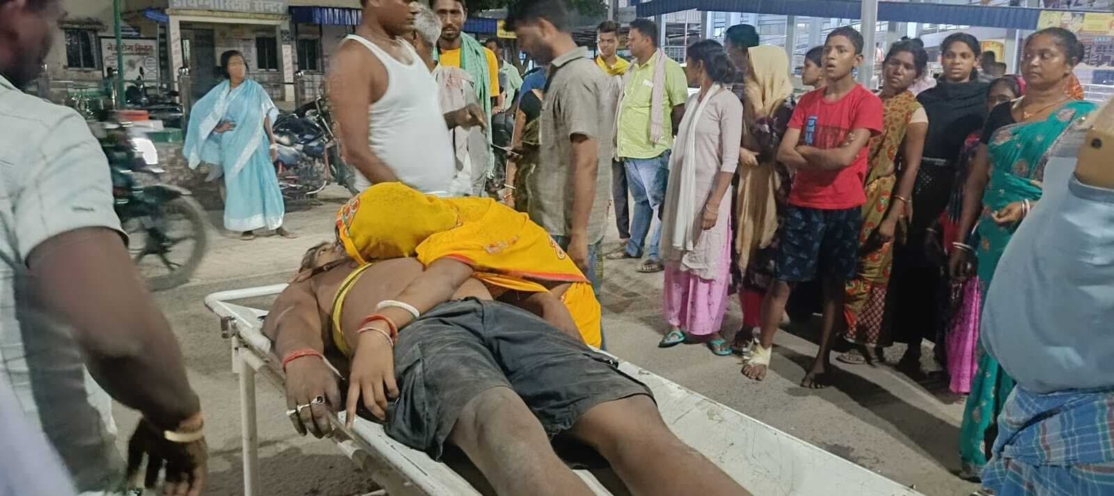 रुपयों के लेन-देन के विवाद में युवक की गोली मारकर हत्या, आक्रोशित लोगों ने किया सड़क जाम