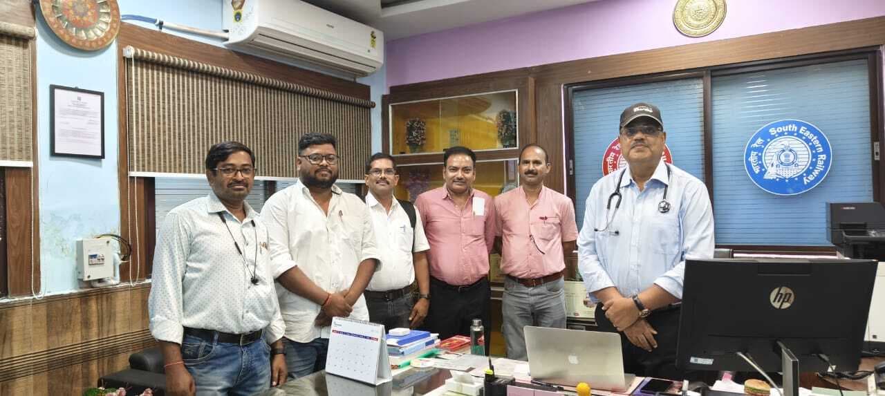 Chaibasa News : अपोलो अस्पताल को रेफरल सूची में शामिल करे रेलवे : मेंस कांग्रेस