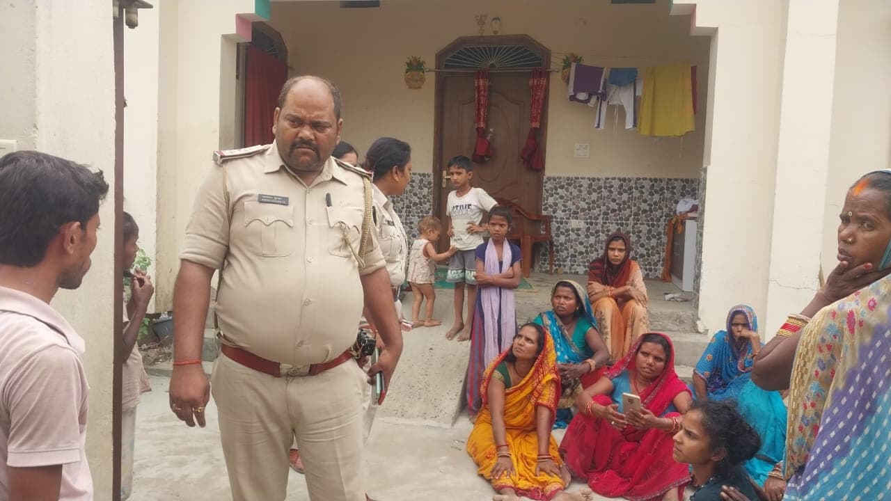 Madhubani News : विवाहित महिला की संदिग्ध अवस्था में मौत, ससुराल से परिजन फरार