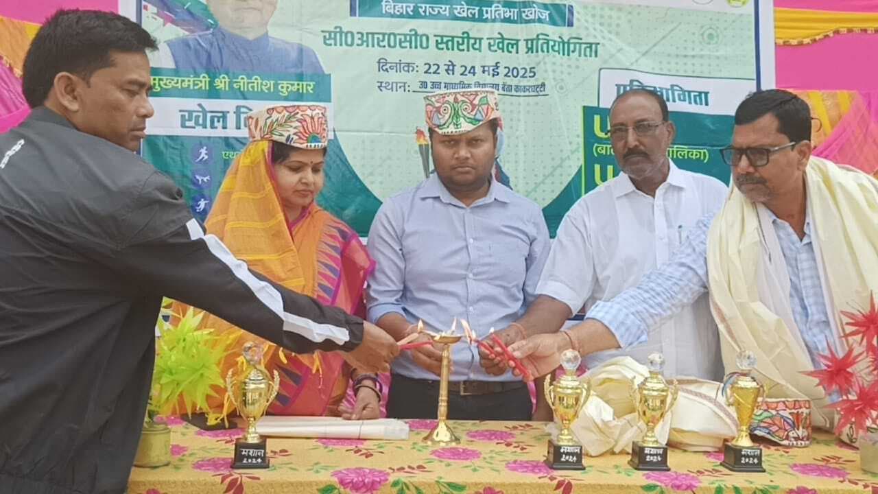 Madhubani News : बेंता ककरघट्टी ने ठेंगहा दक्षिण की टीम को हराया