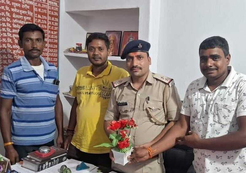 करौं : नये थाना प्रभारी ने दिया योगदान