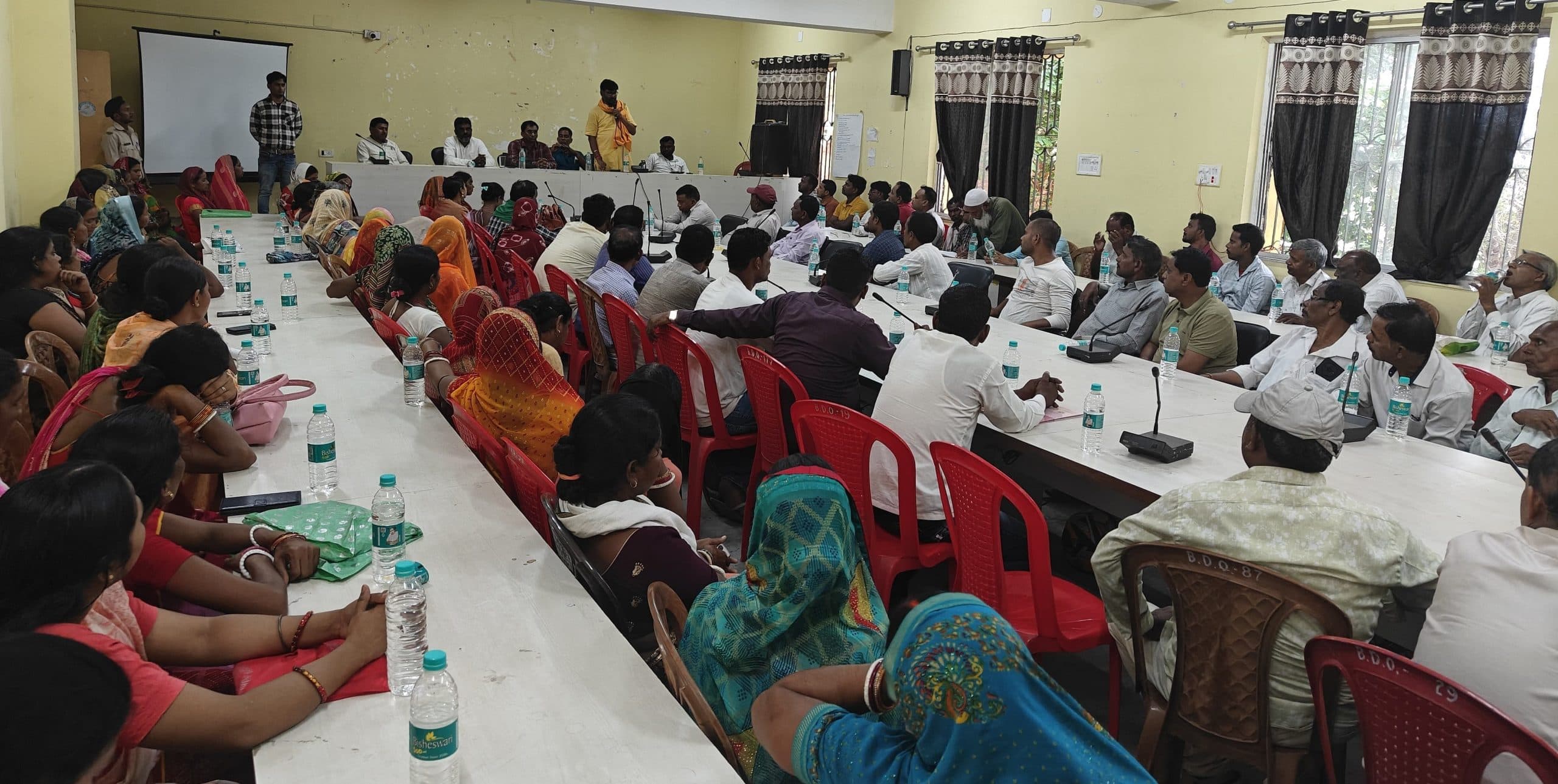 Bokaro News : जून में हीं करे तीन माह के राशन का वितरण : सीओ