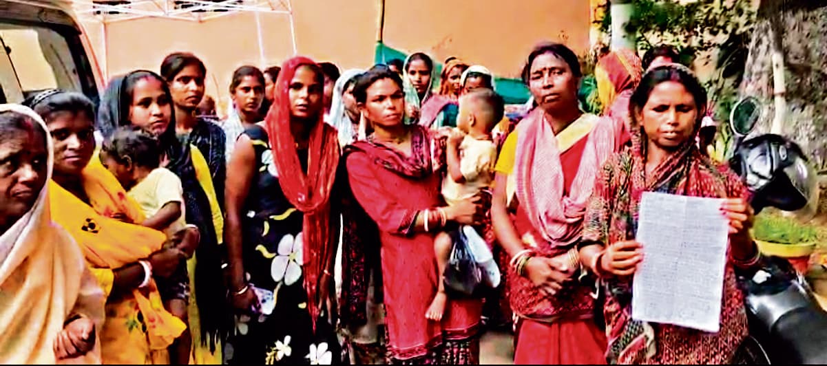 Rourkela News: ग्रामीणों के हमले में दो आबकारी कर्मचारी व शराब भट्ठी के तीन कर्मी घायल