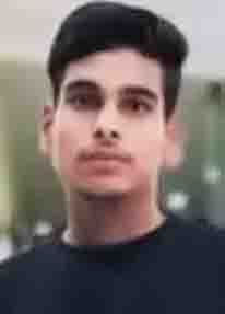 सड़क पर खड़े ट्रैक्टर से टक्कर में बाइक चालक की मौत