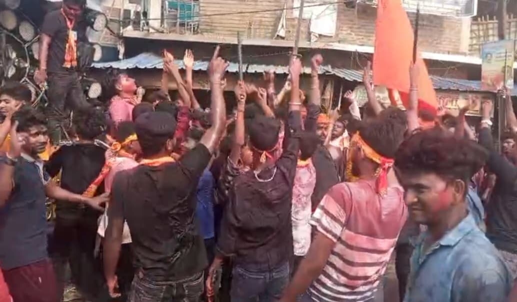 प्रतिमा विसर्जन के साथ लक्ष्मी नारायण यज्ञ संपन्न