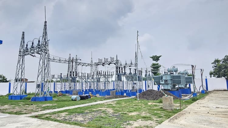 कमलाबाडी पीएसएस में खराबी, एक ट्रांसफार्मर से हो रही आपूर्ति