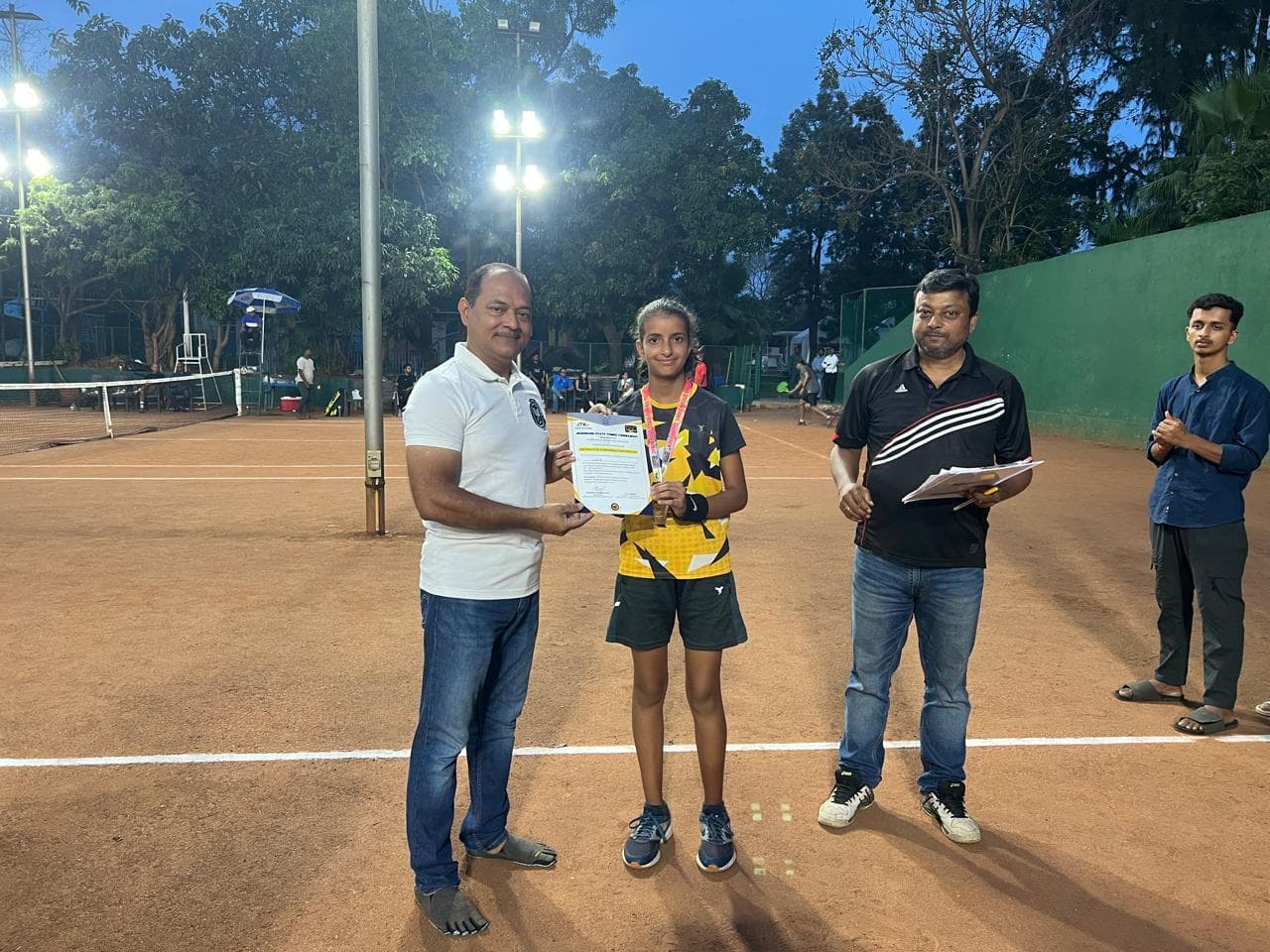 Tennis : विजेता और जीत बने चैंपियन