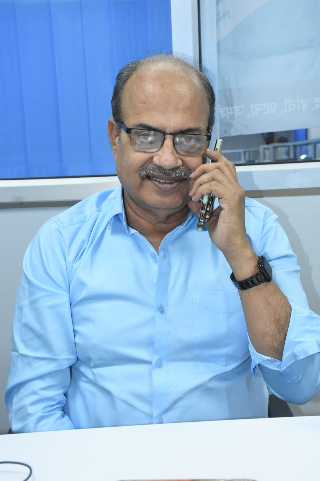 Dhanbad News : प्रभात खबर ऑनलाइन मेडिकल काउंसिलिंग में चिकित्सक ने दी सलाह -घुटना में दर्द हो, तो वजन घटायें, रात में नी-कैप का इस्तेमाल करें