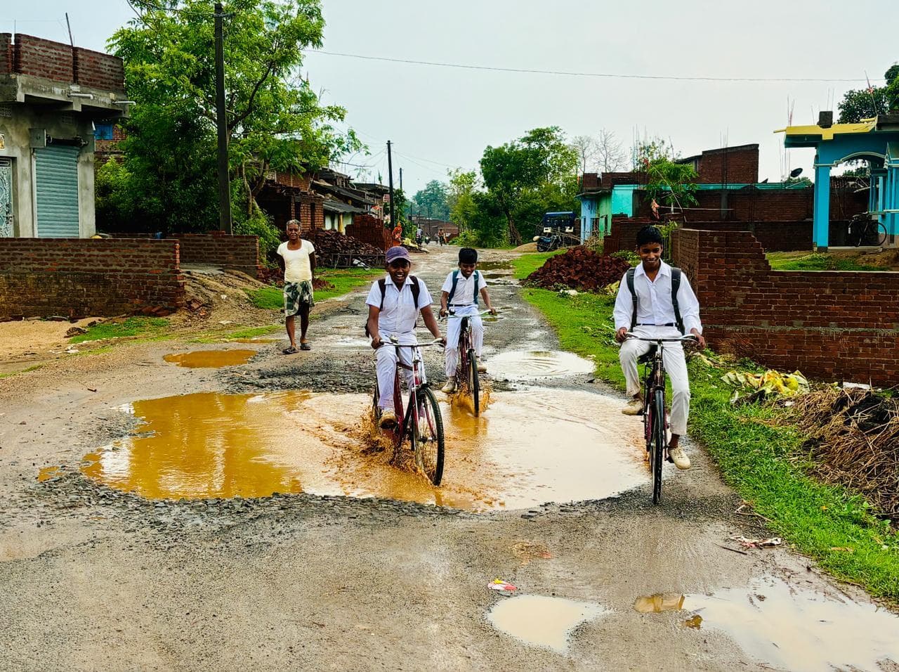 फतेहपुर में बारिश से जनजीवन प्रभावित