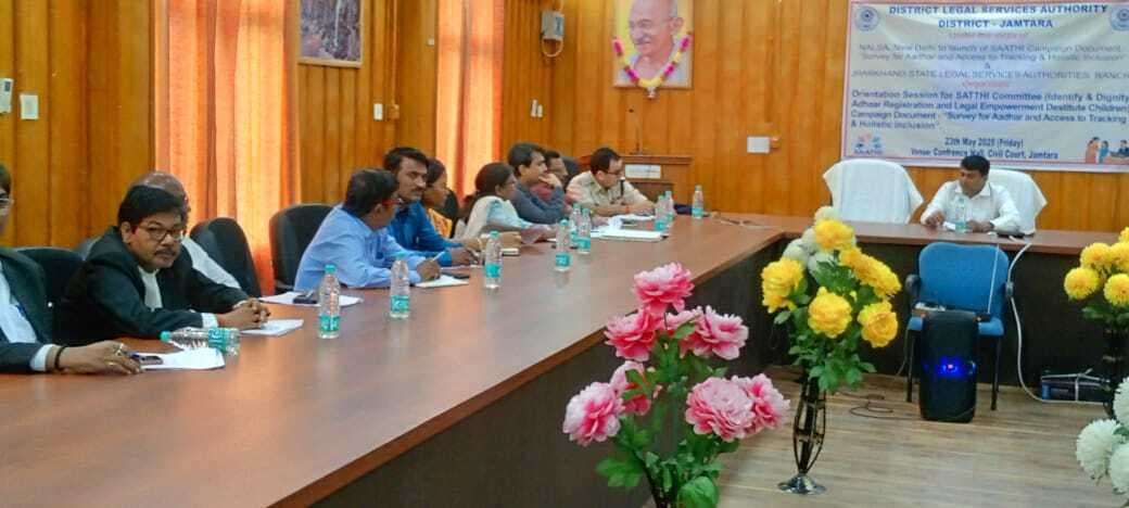 अनाथ बच्चे कहीं भी मिले तो समिति को दें जानकारी : सचिव