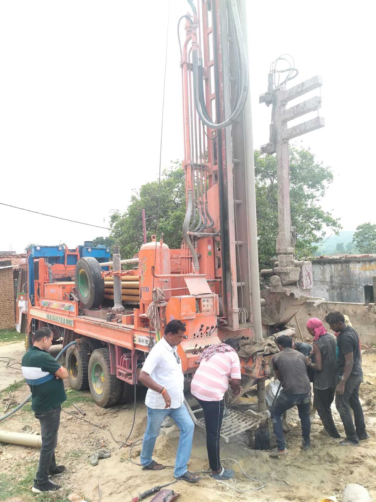 घोरमारा में नल-जल योजना का बोरिंग कार्य शुरू, ग्रामीणों में खुशी