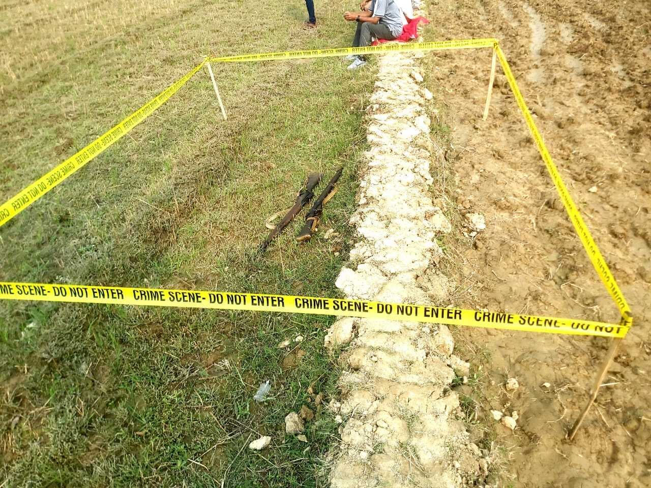 Madhubani News : पिछले दिनों चोरी हुई दोनों राइफल खेत से बरामद