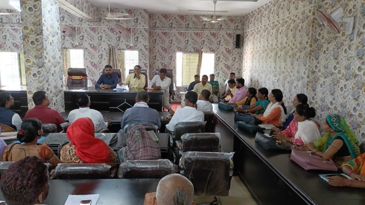 Madhubani News : आयुष्मान कार्ड बनाने के लिए लगाया जाएगा कैंप