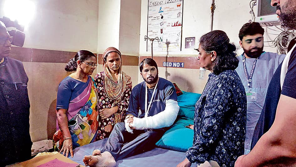 आजाद पर फर्जी तरीके से भारतीय पासपोर्ट ही नहीं, जाली वीजा बनाने का भी है आरोप