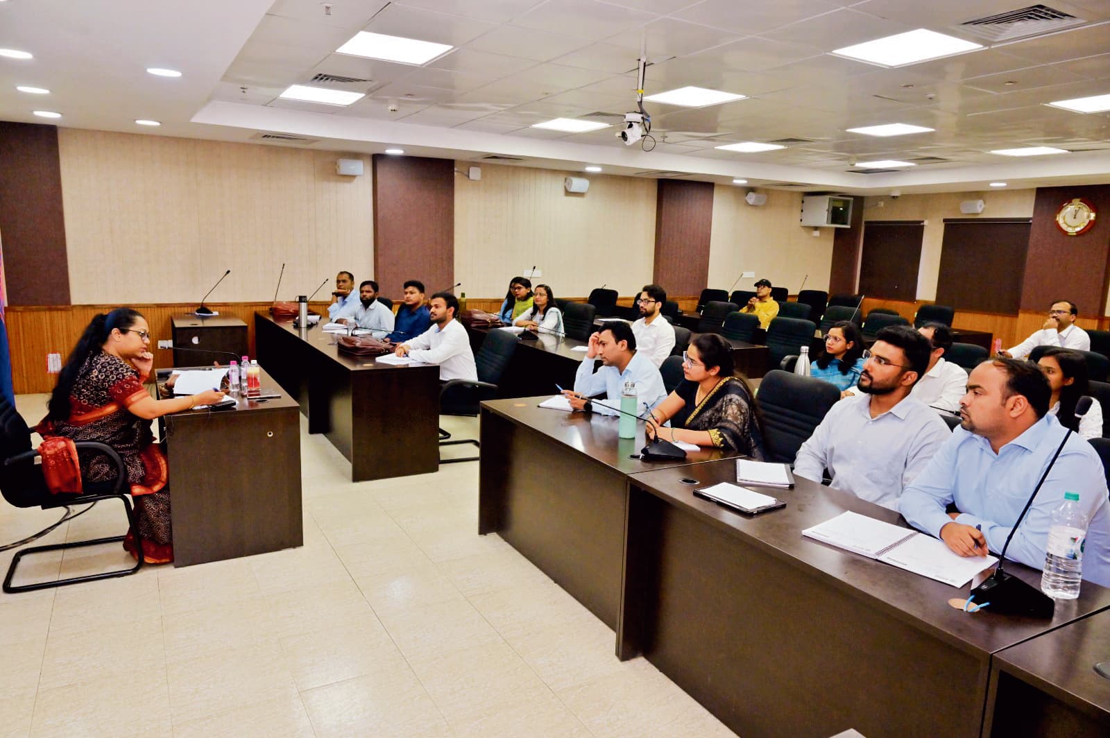 Gaya News : मनरेगा के तहत संचालित योजनाओं के प्रभावी क्रियान्वयन पर प्रशिक्षण