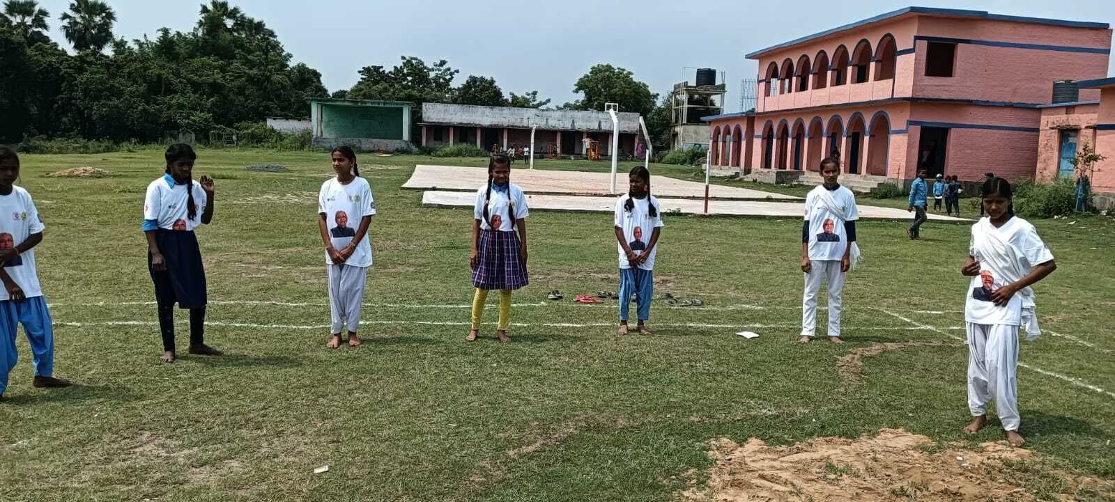 Madhubani News : संकुल स्तरीय खेल प्रतियोगिता आयोजित