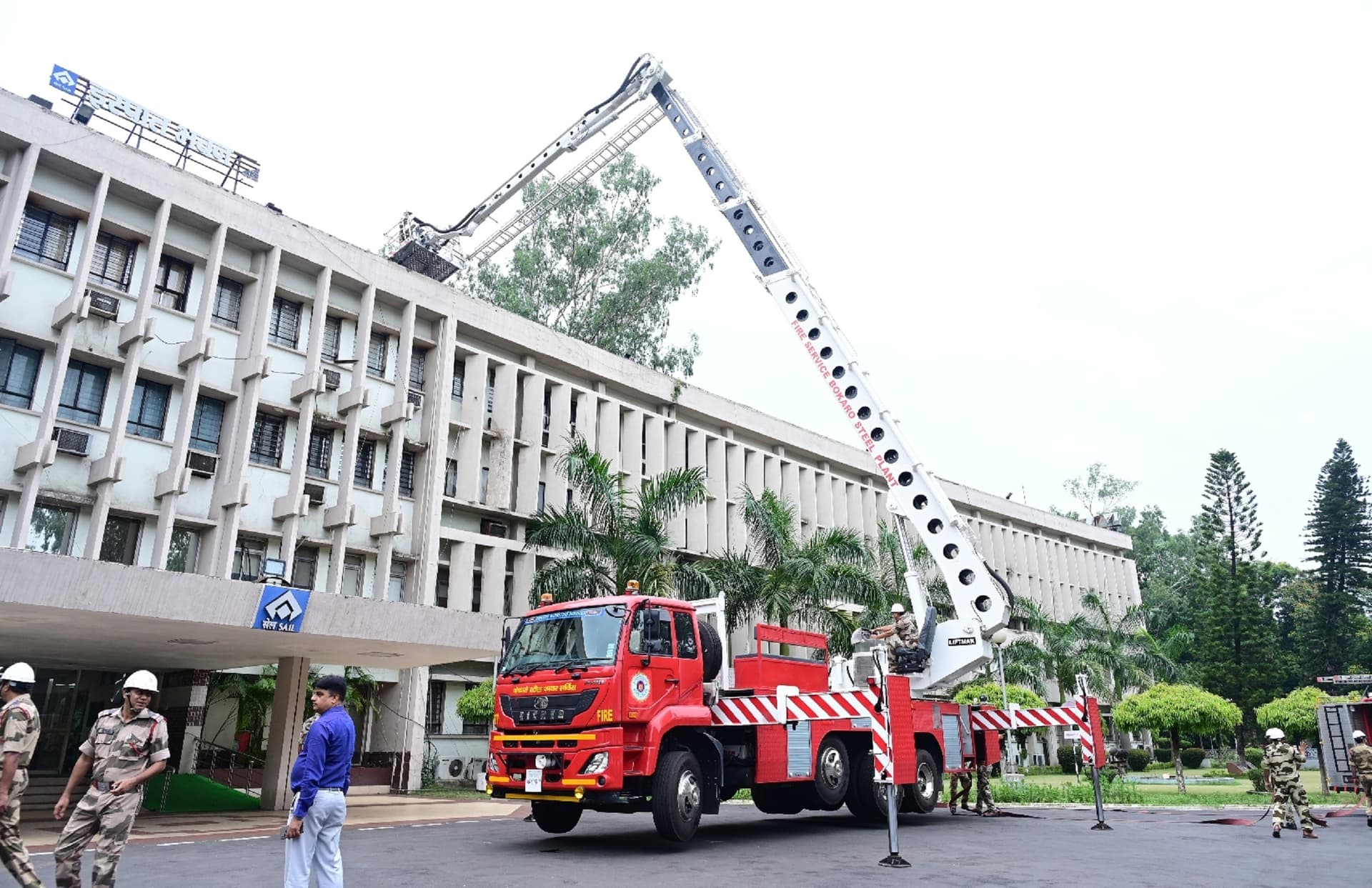 Bokaro News : मॉक ड्रिल : अचानक बजा सायरन, कर्मियों को किया गया अलर्ट