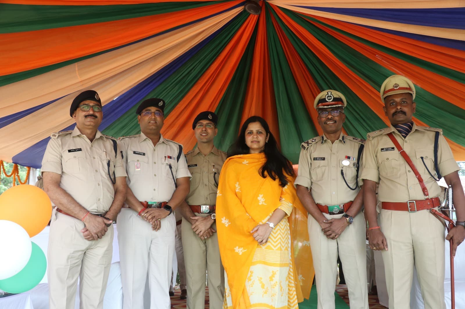 Dhanbad News : प्रशिक्षण पूरा करने वाले 82 जवानों ने पारण परेड में ली कर्तव्य निष्ठा की शपथ