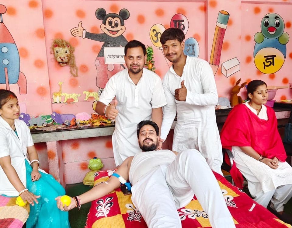 शिविर में 50 लोगों ने किया रक्तदान