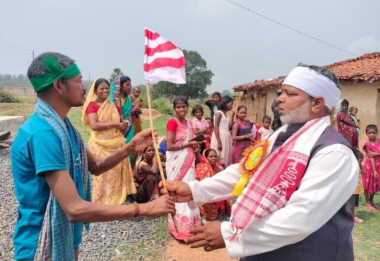 बोंगादाग में सरना धर्म यात्रा का किया गया भव्य स्वागत