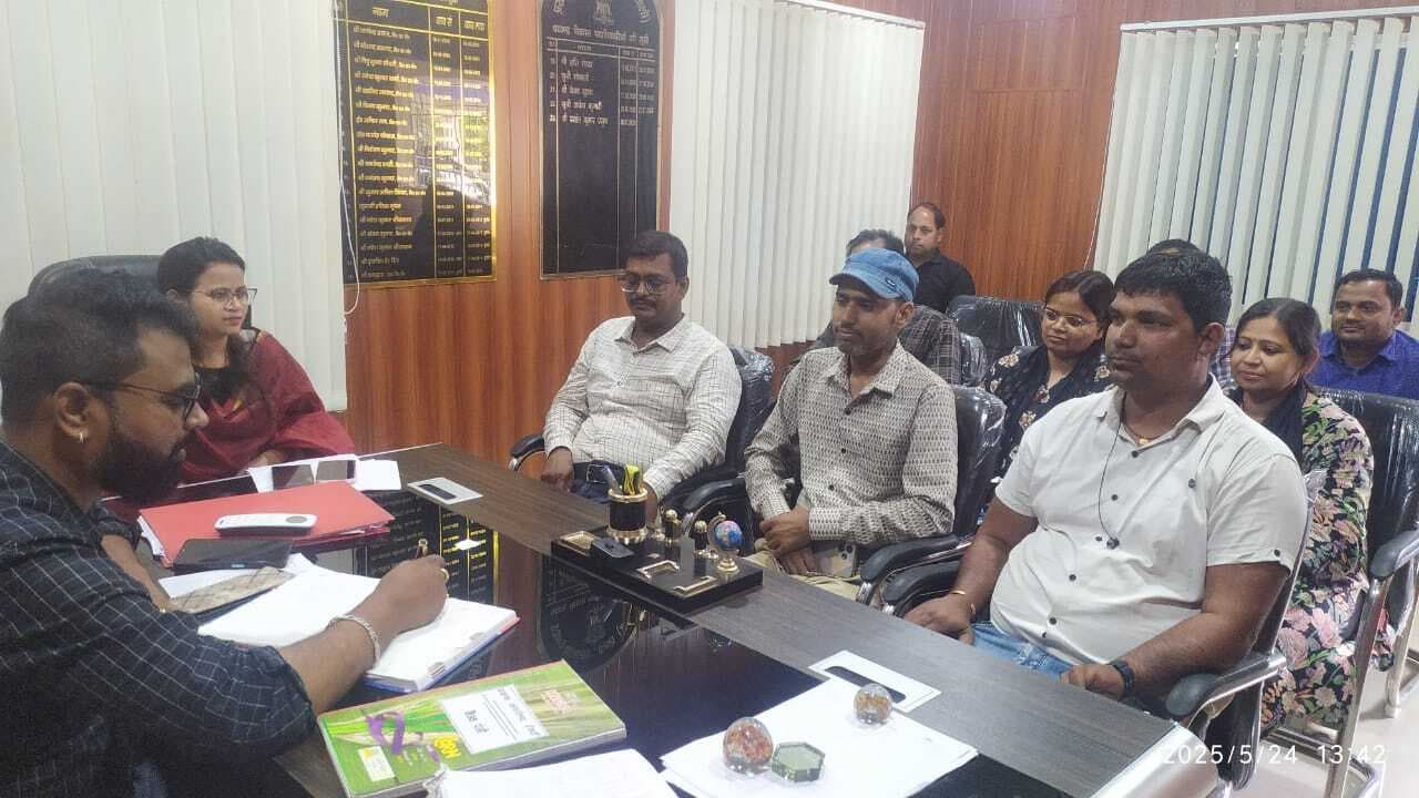 hajipur news. तीन दिनों में 55 सौ लोगों का आयुष्मान कार्ड बनाने का लक्ष्य