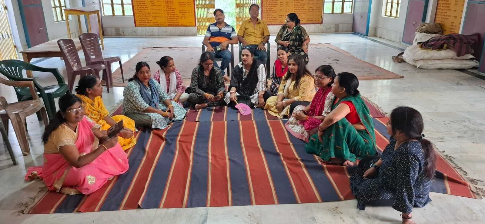 Deoghar News : लाल-पीली साड़ी में महिलाएं शिवलिंग यात्रा में होंगी शामिल