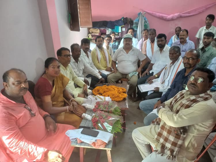 मनिहारी में लोजपा की बैठक में संगठन मजबूती पर चर्चा