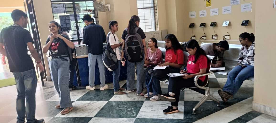 75 प्रतिशत से कम उपस्थिति वाले विद्याथियों को फॉर्म भरने में हो रही परेशानी