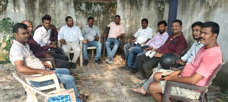 शंभुगंज में स्वच्छता पर्यवेक्षक संघ की बैठक