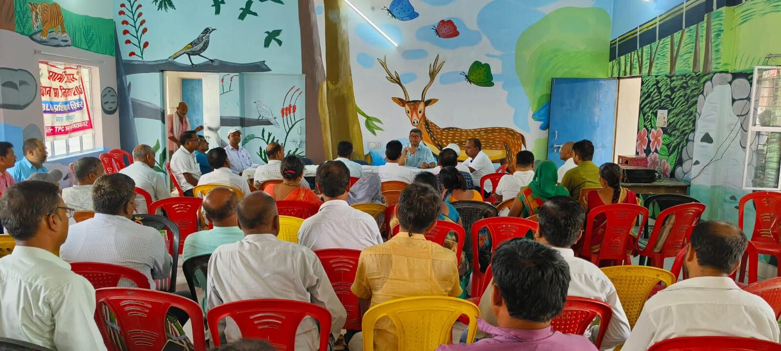 Madhubani News : विधानसभा चुनाव के लिए बीएलओ को दिया प्रशिक्षण