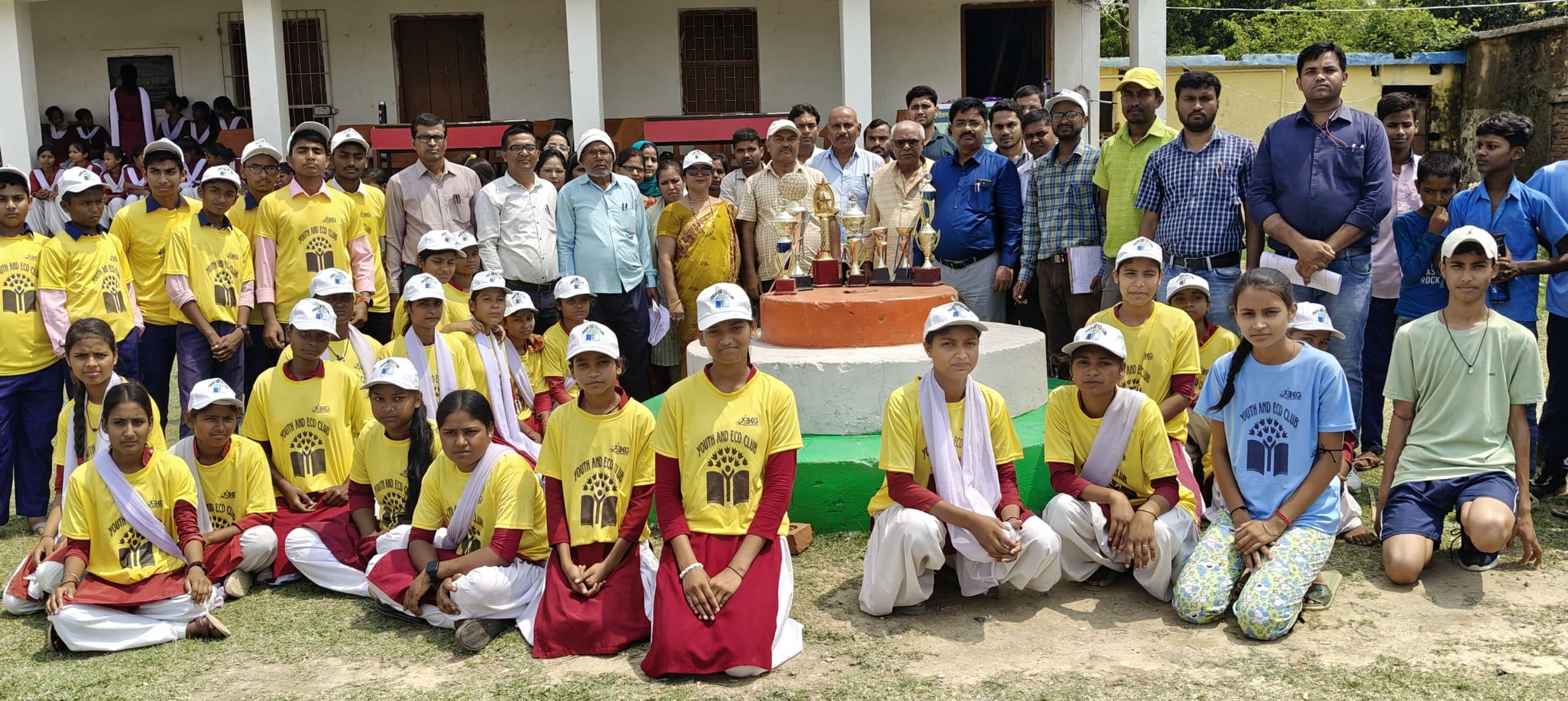 Madhubani News : संकुल स्तरीय मशाल प्रतियोगिता में छात्र- छात्राओं ने दिखाई प्रतिभा