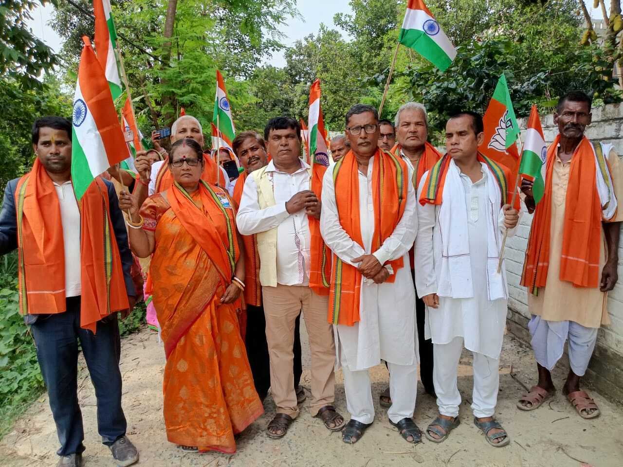 Madhubani News : भाजपा मंडल कार्यकारिणी सदस्यों ने निकाली तिरंगा यात्रा